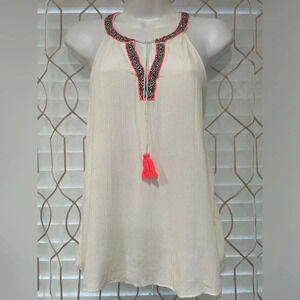 AREOPOSTALE Embroidered Print Neck line top Size Small